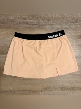 Reebok Peach Skort with Black Elastic Waistband